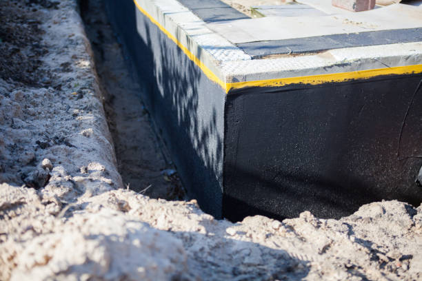 Professional Wet Basement Repair technician working in Leesburg, IN